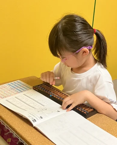 幼児そろばん風景1
