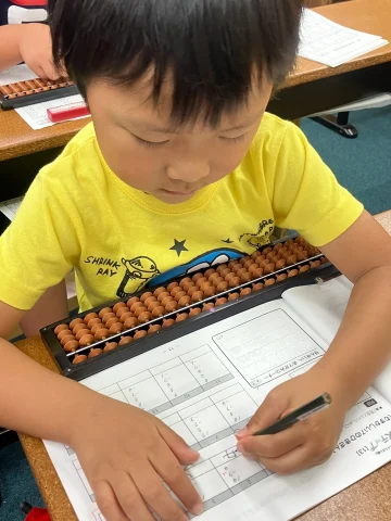 幼児そろばん風景4